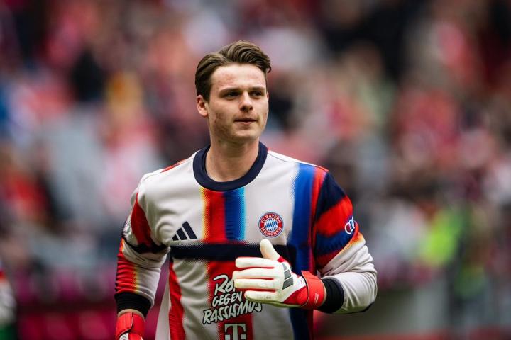  拜仁主场终结丢球尴尬；4-0零封柏林联合，重塑防守铁闸。 体育新闻