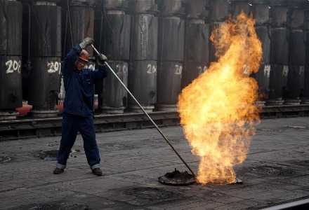  决策失调：政治协议与市场逻辑的背离与修正 新闻