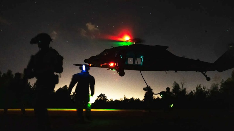  技术解码：F-15E飞行员48小时生还背后的美军装备体系 新闻