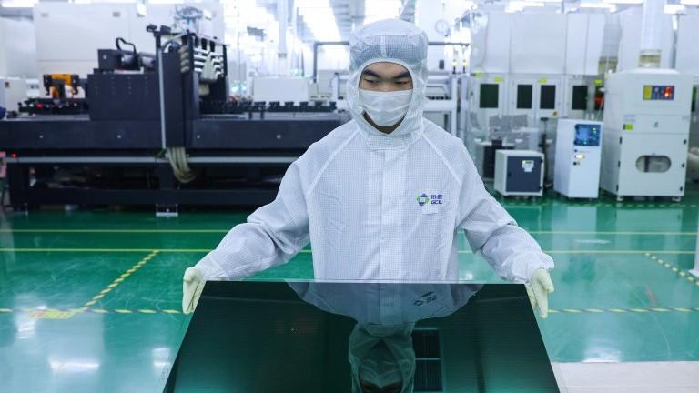  【深度复盘】从补贴依赖到市场化突围：一位从业者的光伏行业十年剧变亲历记 股票财经