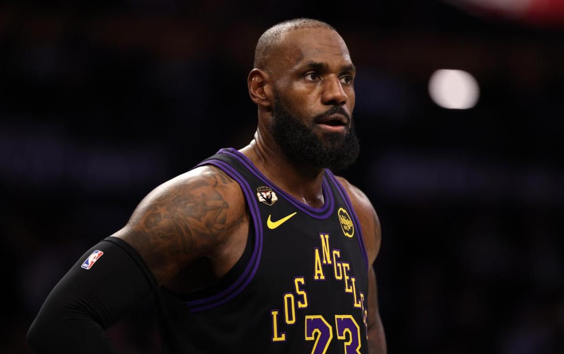 41岁的坚持：詹姆斯第23个赛季里的伤与痛、泪与笑 体育新闻