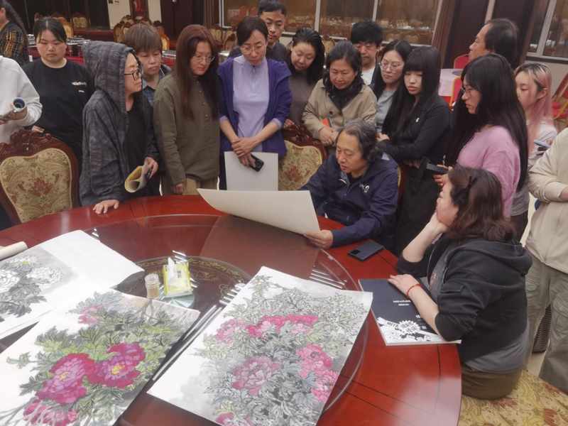 没骨牡丹写生技法深度解析:贾广健菏泽研学十年的教学革新 书画藏品